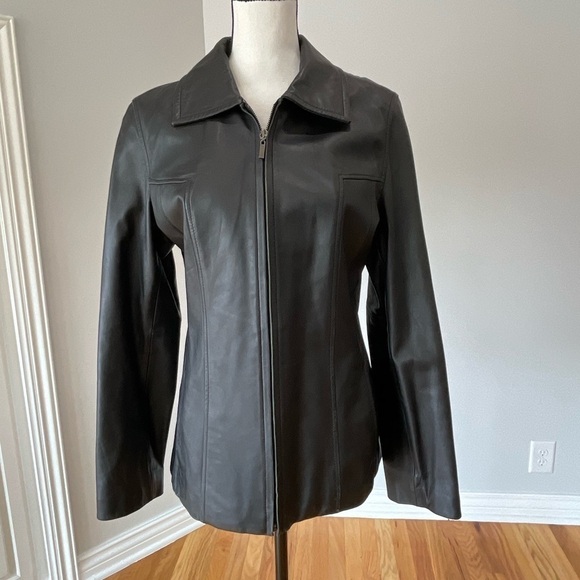 Winlit leather zippered jacket in a size medium - Picture 4 of 14